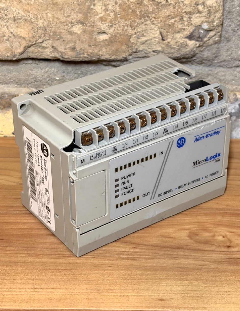 Allen-Bradley 1761-L16BWA Series C Micrologix 1000 I/O PLC Module 1761L16BWA