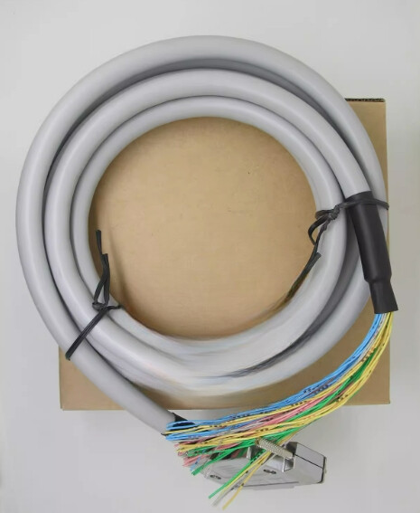 1PCS NEW FIT FOR QX81 QY81P Q Series Communication Cable Q32CBL-5M