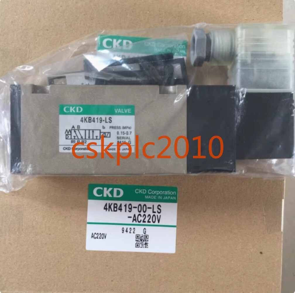1 PCS NEW IN BOX CKD solenoid valve 4KB419-00-LS-AC220V