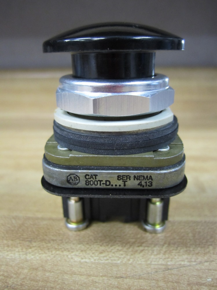 Allen Bradley 800T-D Pushbutton 800TD Black w/800T-XA 800T-D2