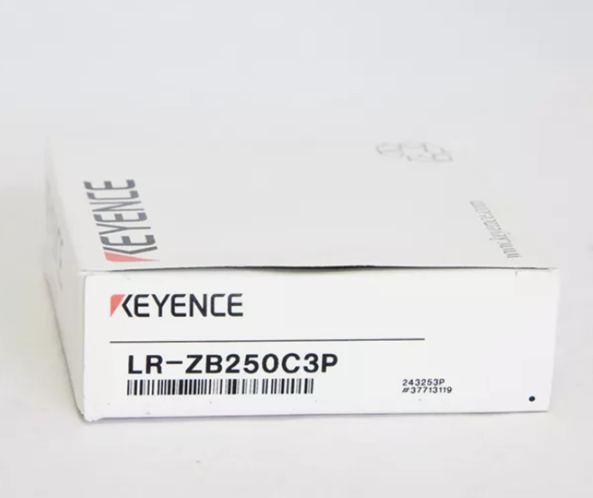 NEW Keyence LR-ZB250C3P Sensor w/ M8 connector Sn 250 mm