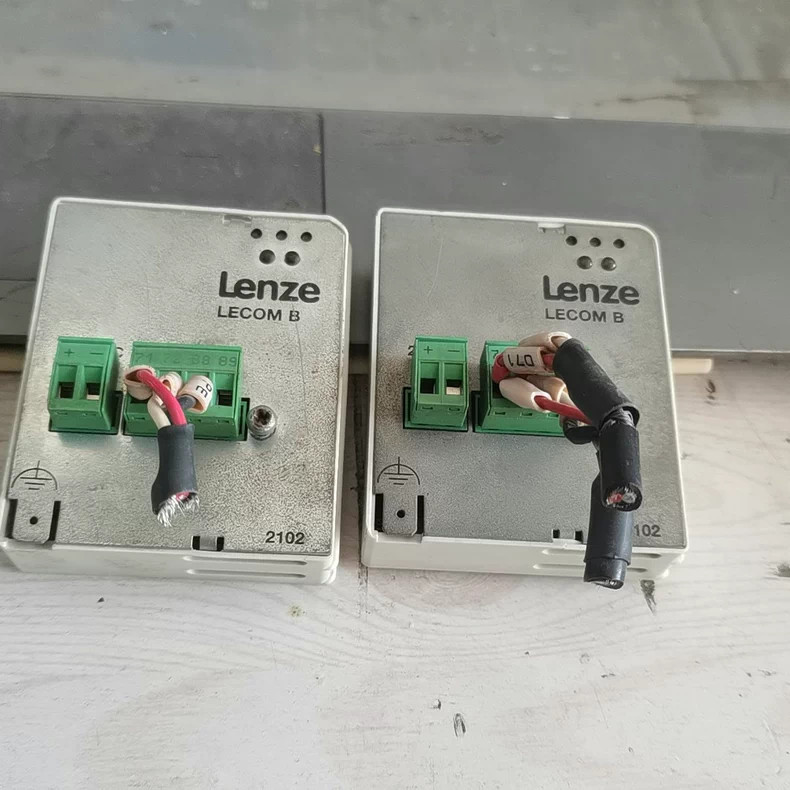 1pc used Lenze 9300 e82ev 8200 series communication module emf2102ibcv002