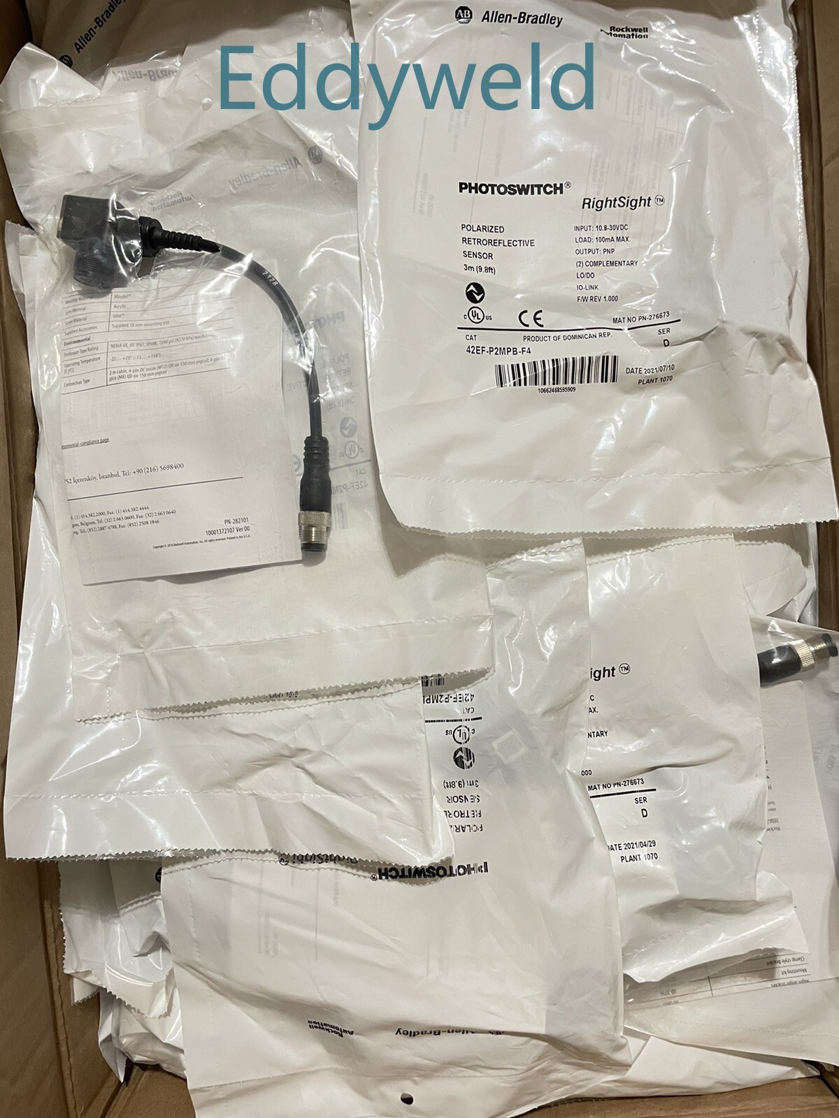 New Sealed Allen-Bradley 42EF-P2MPB-F4 SER D Photoelectric Sensor