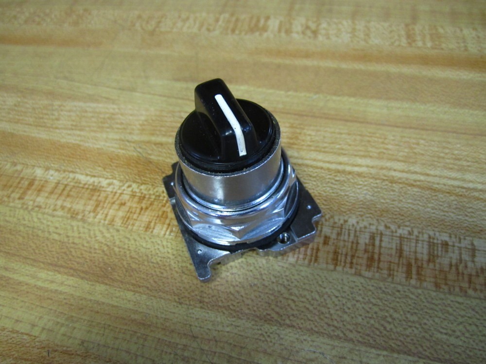 Cutler Hammer 10250T1322 Eaton Selector Switch 3 Position