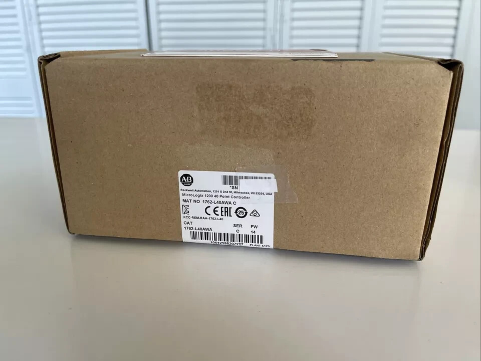 Surplus Sealed Allen-Bradley 1762-L40AWA MicroLogix 1200 40 Point Controller