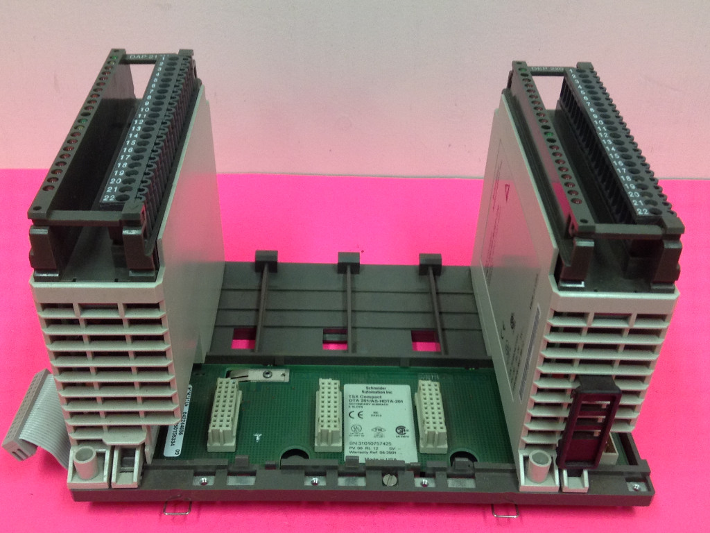 Schneider Automation – DTA 201/AS-HDTA-201 Secondary Subrack 5 Slot – w/ Modules