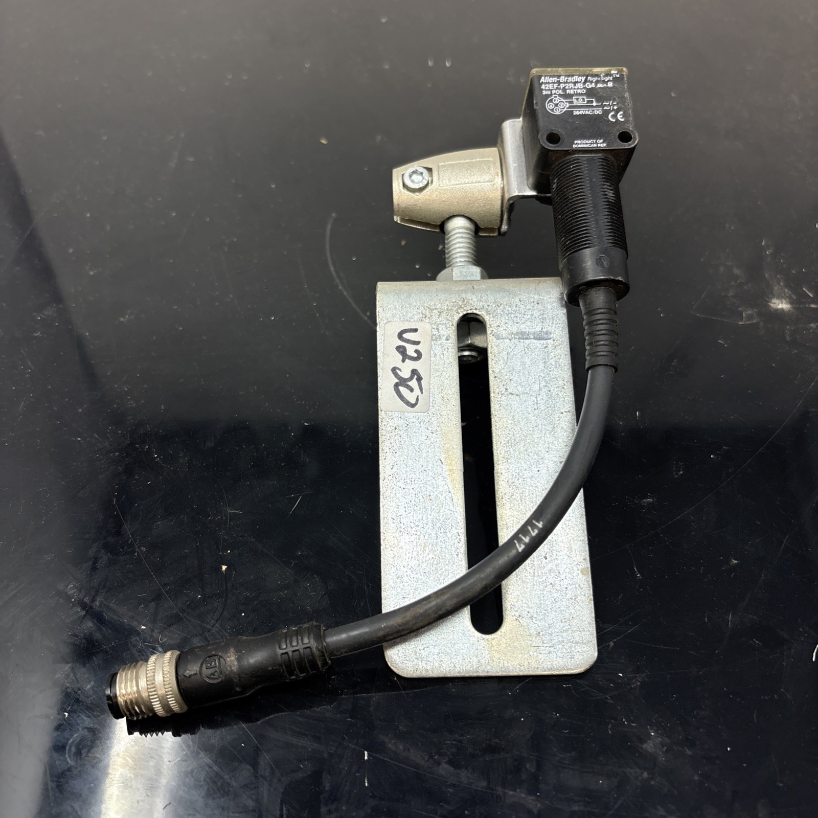 ALLEN BRADLEY 42EF-P2RJB-G4 SERIES B SENSOR (1)