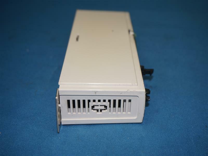 IAI PCON-C-42PI-NP-2-0-H PC0N-C-42PI-NP-2-0-H Controller w/ Breakage