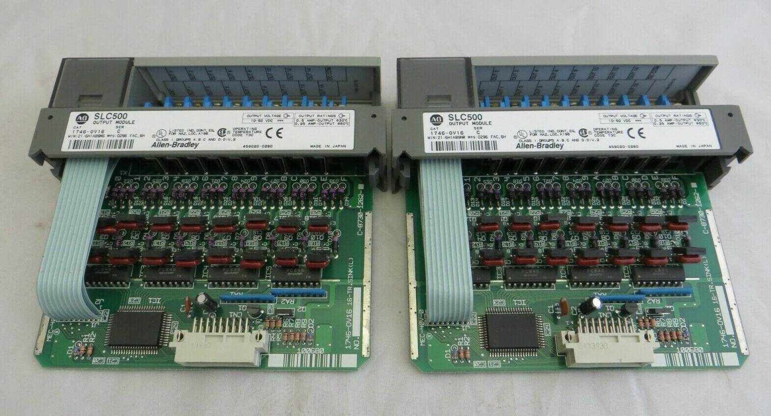 2 units Allen-Bradley 1746-OV16 1746-0V16 Ser C Output Module