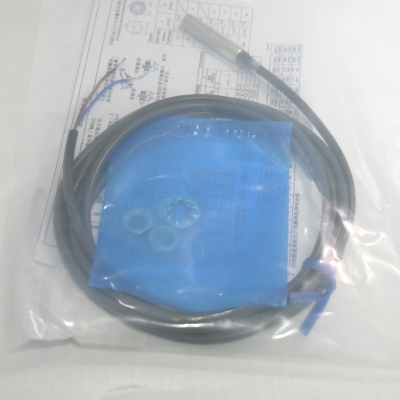 1PC Omron E2E-X2D1-N/E2EX2D1N New Inductive Prox 2mm NPN IP67 10-30VDC US Stock