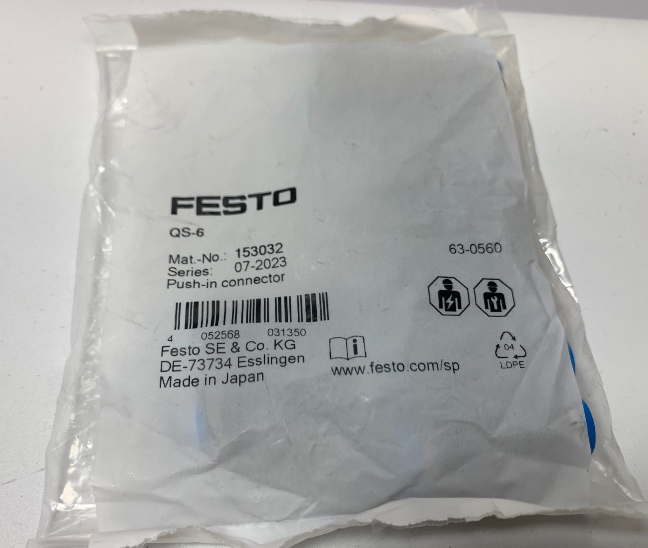 New! Bag of 10 Festo connectors QS-6 153032