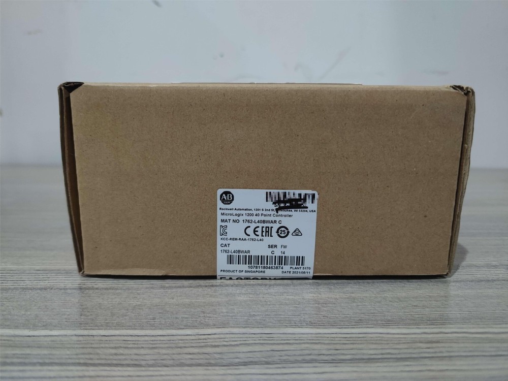 Allen-Bradley MicroLogix 1200 40 Point Controller 1762-L40BWAR US Free Tax