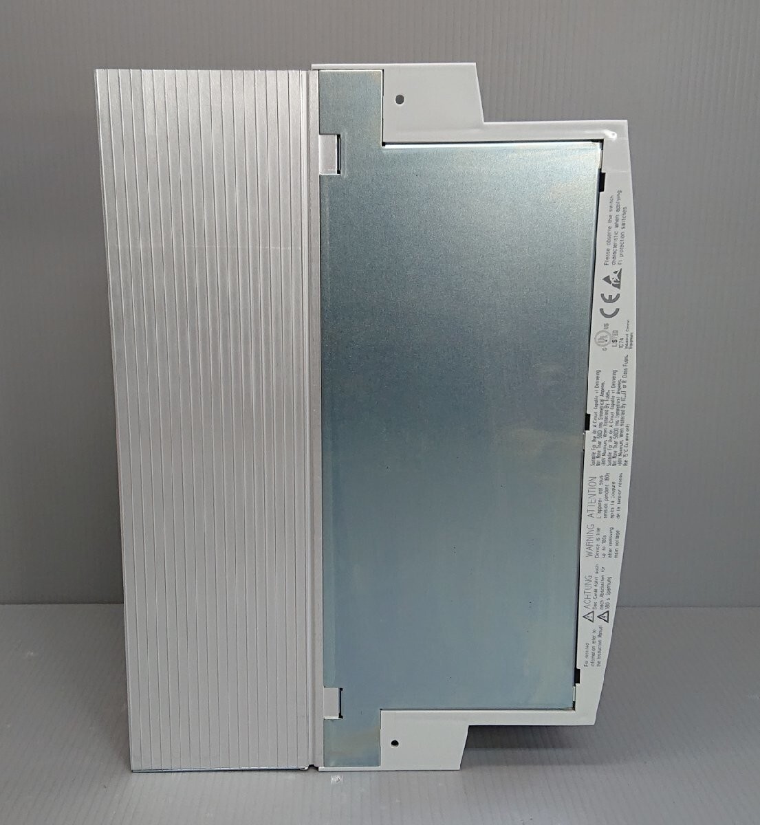 MINT CONDITION LENZE EVS9324-Ep Servo Drives