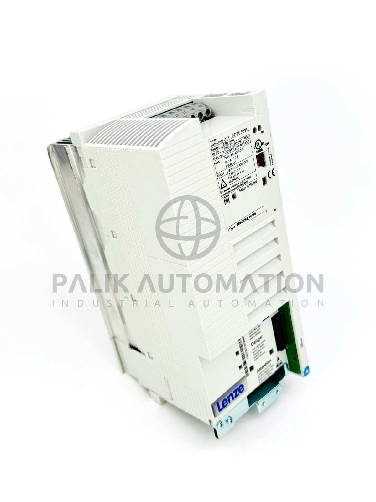 LENZE E82EV302K4C040 E82EV302_4C040 INVERTER 8200 SERIES 13437023 NEW