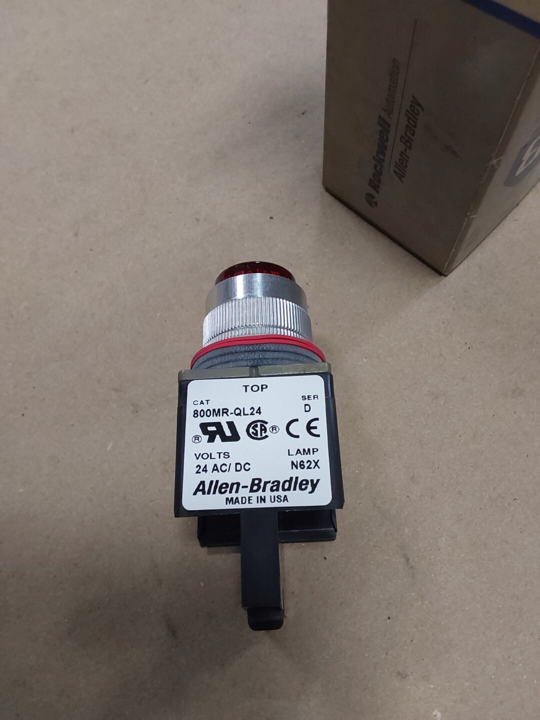 ALLEN BRADLEY 800MR-QL24R SER D 24V Red Pilot Light