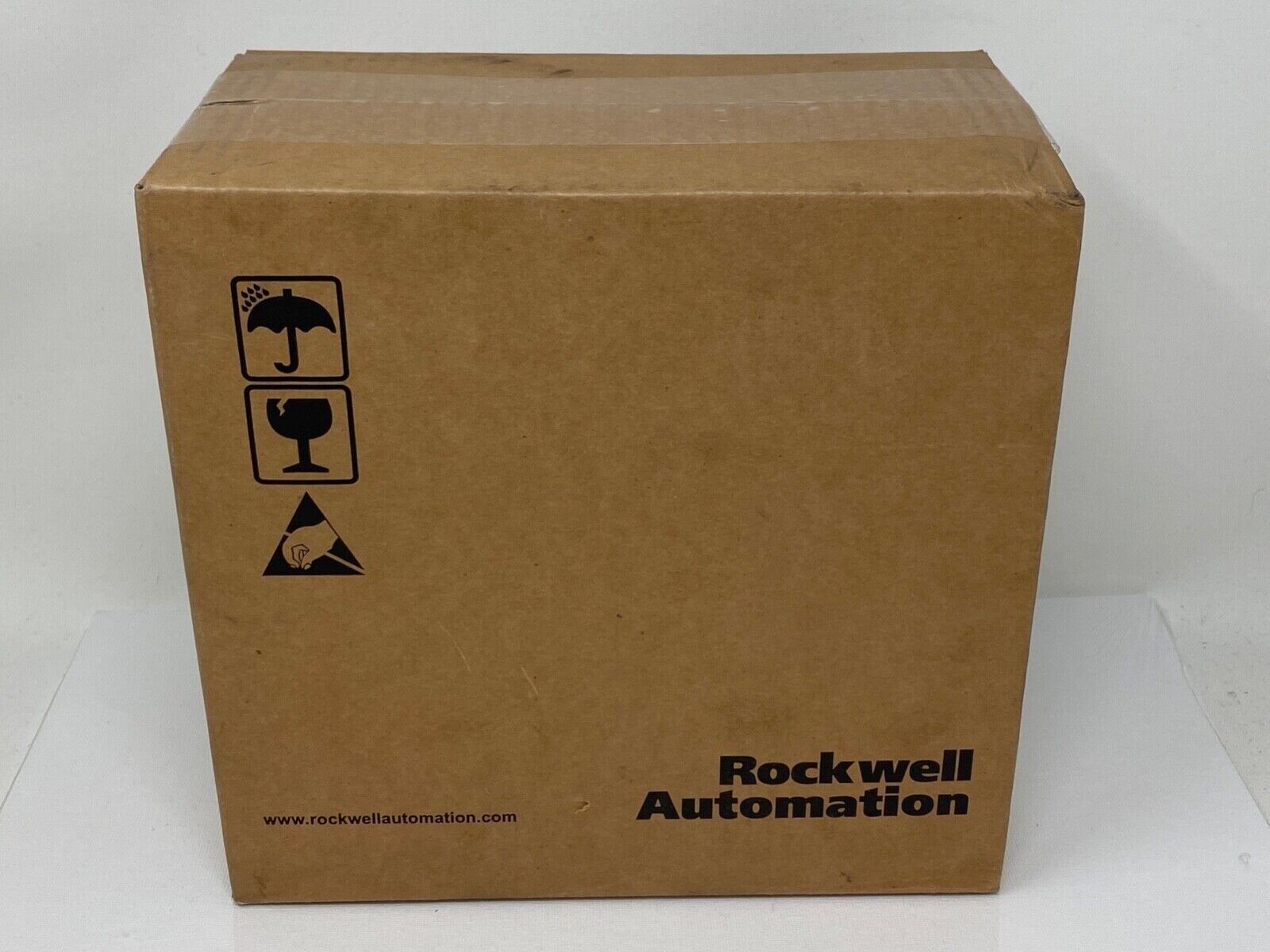 NEW Allen-Bradley 25A-D2P3N104 PowerFlex 523 AC Drive 0.75kW 1Hp