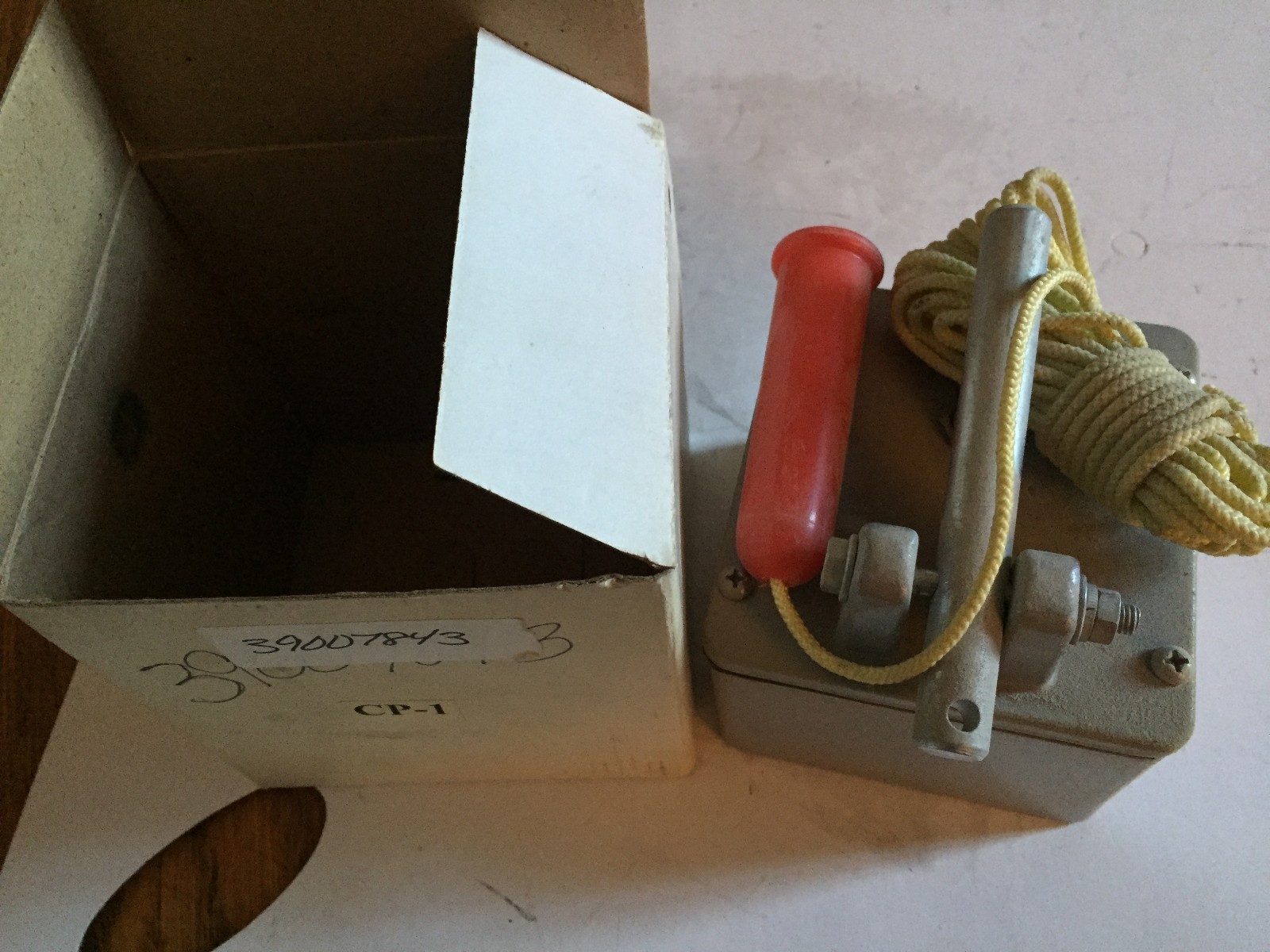 NEW VEE INDUSTRIES CP-1 EXTERIOR SURFACE MOUNT CEILING PULL SWITCH,BC