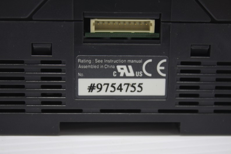 Keyence KV-40DT DC Power Supply Type Base Unit w/ KV-E4XT