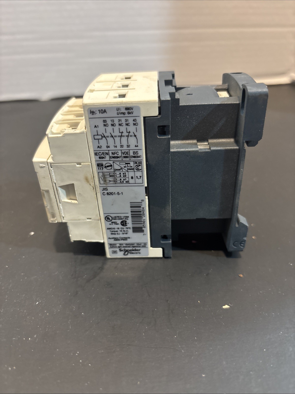 SCHNEIDER ELECTRIC TELEMECANIQUE CAD32 AUXILLARY CONTROL RELAY. NOS