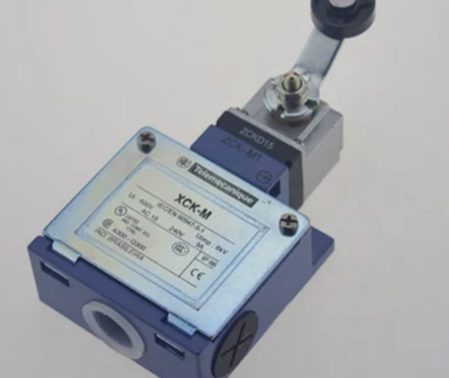 New Schneider XCK-M115 ZCK-D15 ZCK-M1 Limit Switch free shipping