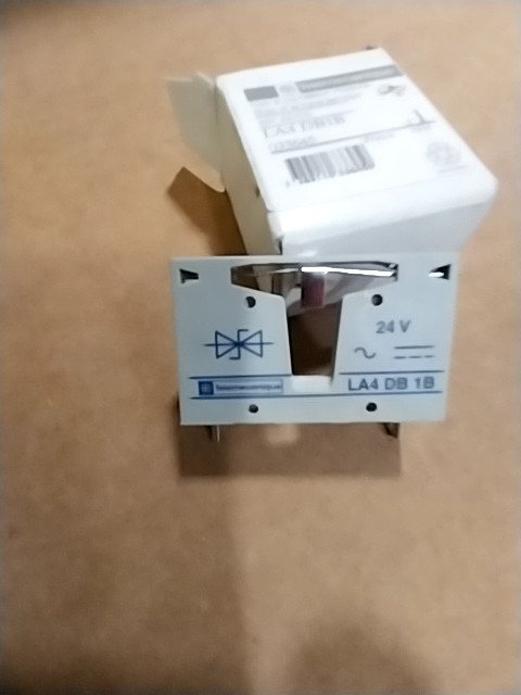 Telemecanique LA4DB1B Relay Suppressor Module 24VDC-New In Box