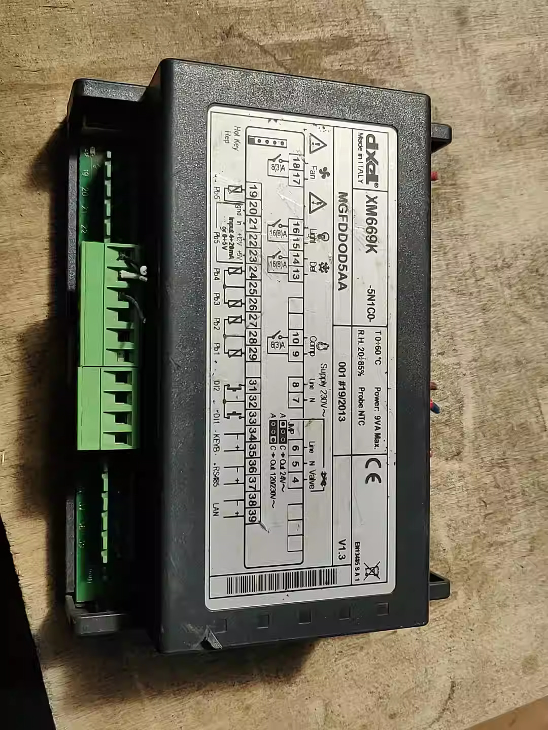 1PCS USED Emerson XM669K-5N1C0 controller