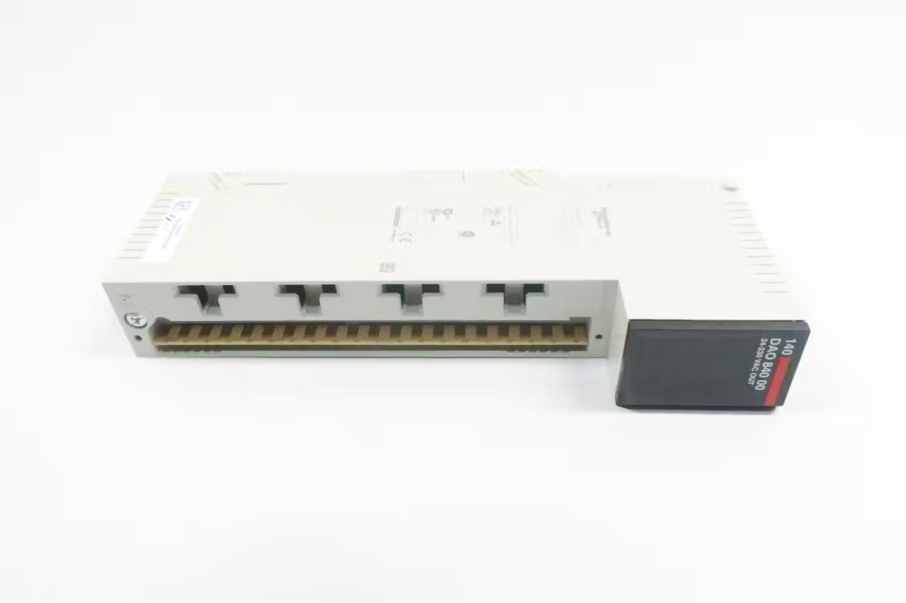 Schneider 140DAO84000 Tsx Quantum Output Module