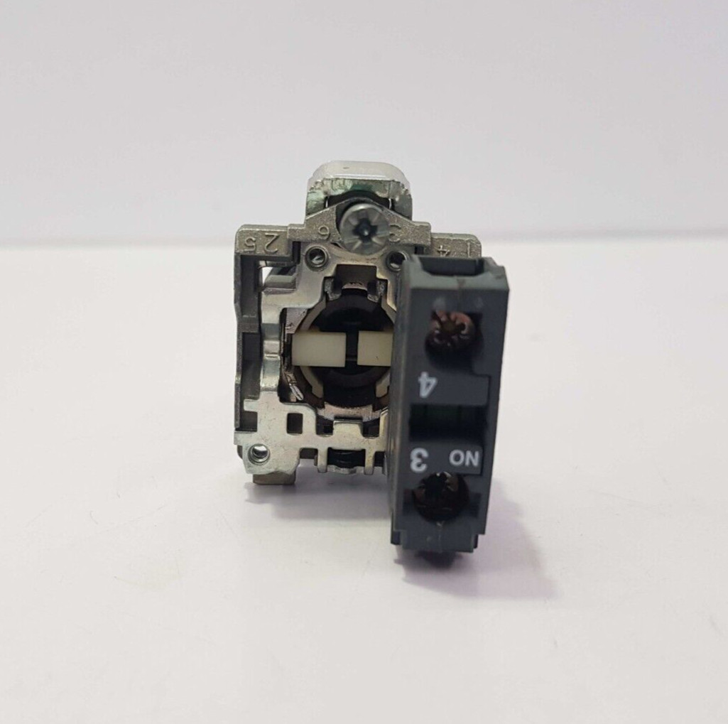 TELEMECANIQUE XB-BD21 SELECTOR SWITCH ZBE-101 CONTACT BLOCK