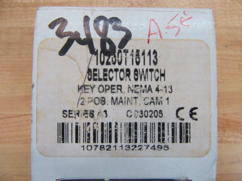 Cutler Hammer 10250T15113 2 Position Eaton Selector Switch
