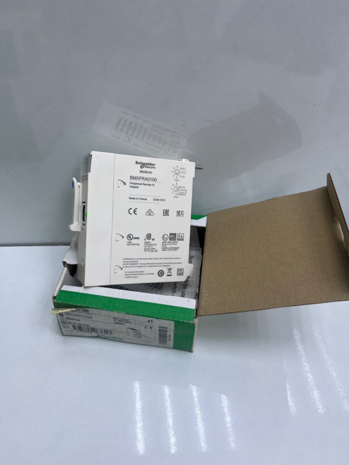 Schneider Electric Modicon BMXPRA0100 Peripheral Remote IO Adapter Module