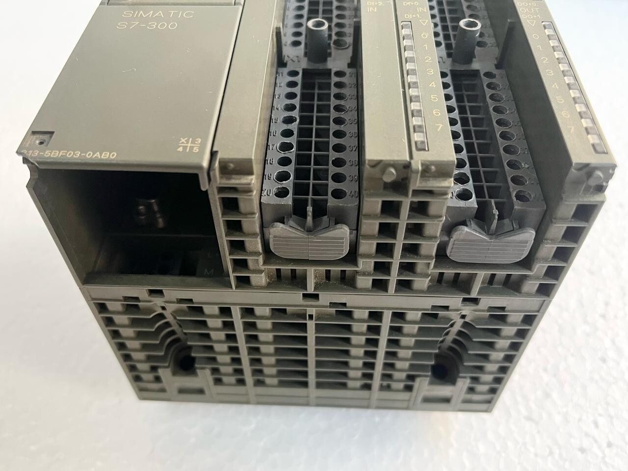 Siemens 6ES7 313-5BF03-0AB0 SIMATIC S7-300 CPU313C Controller / 6ES7313-5BF03-0
