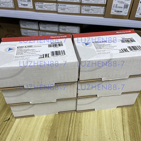 New Genuine HONEYWELL R7861A1026 Ultraviolet Flame Amplifier In Box