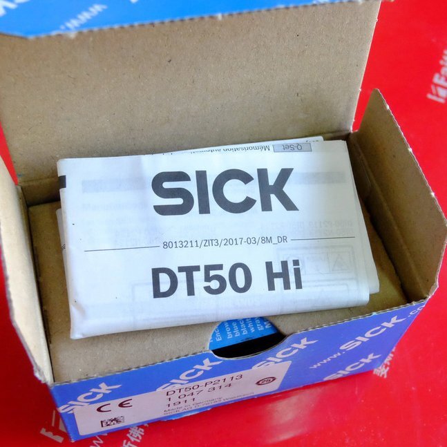 one new sick for Distance Sensor DT50-P2113 in box Spot stock