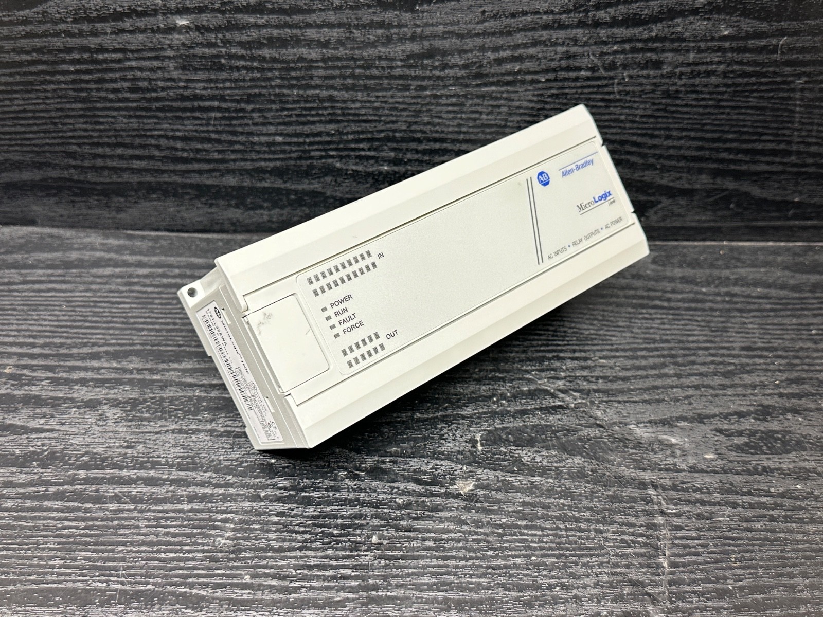 Allen Bradley 1761-L32AWA Ser E FRN 1.0 MicroLogix 1000 Controller CPU 32 Point