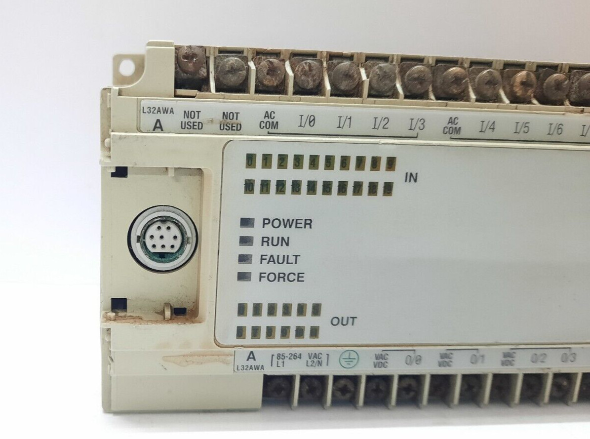 ALLEN BRADLEY 1761-L32AWA MICROLOGIX 1000 PROGRAMMABLE CONTROLLER CPU
