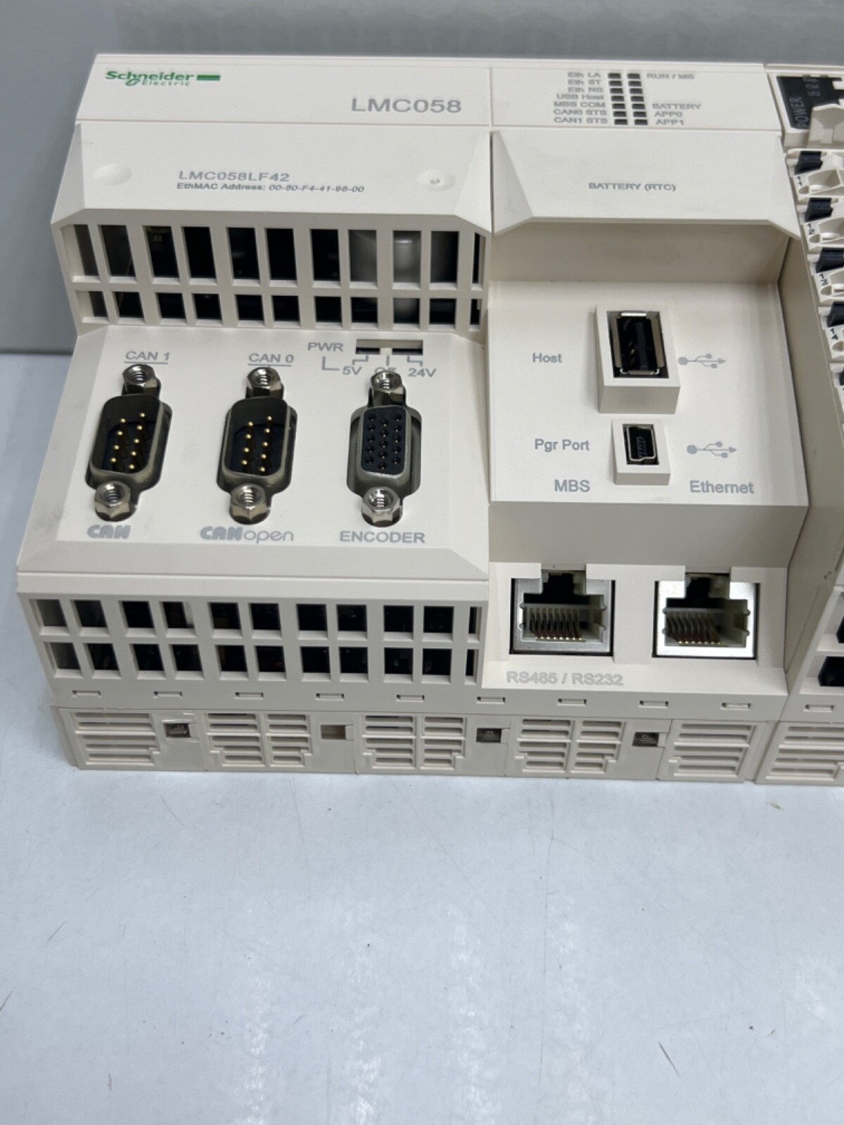 SCHNEIDER ELECTRIC LMC058LF42 compact base – 42 I/O – Motion Controller