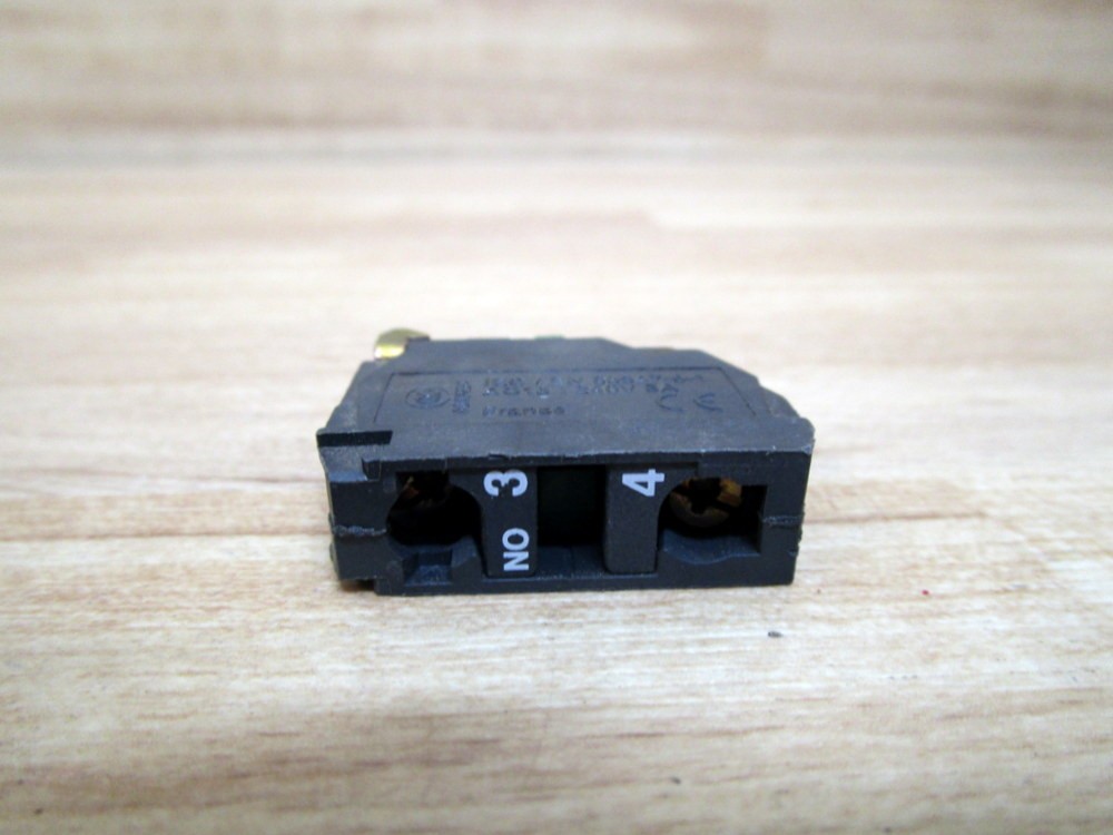 Telemecanique ZBE-101 Schneider Contact Block 35563
