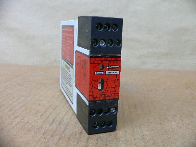 Banner Um-Fa-9A Universal Input Safety Relay