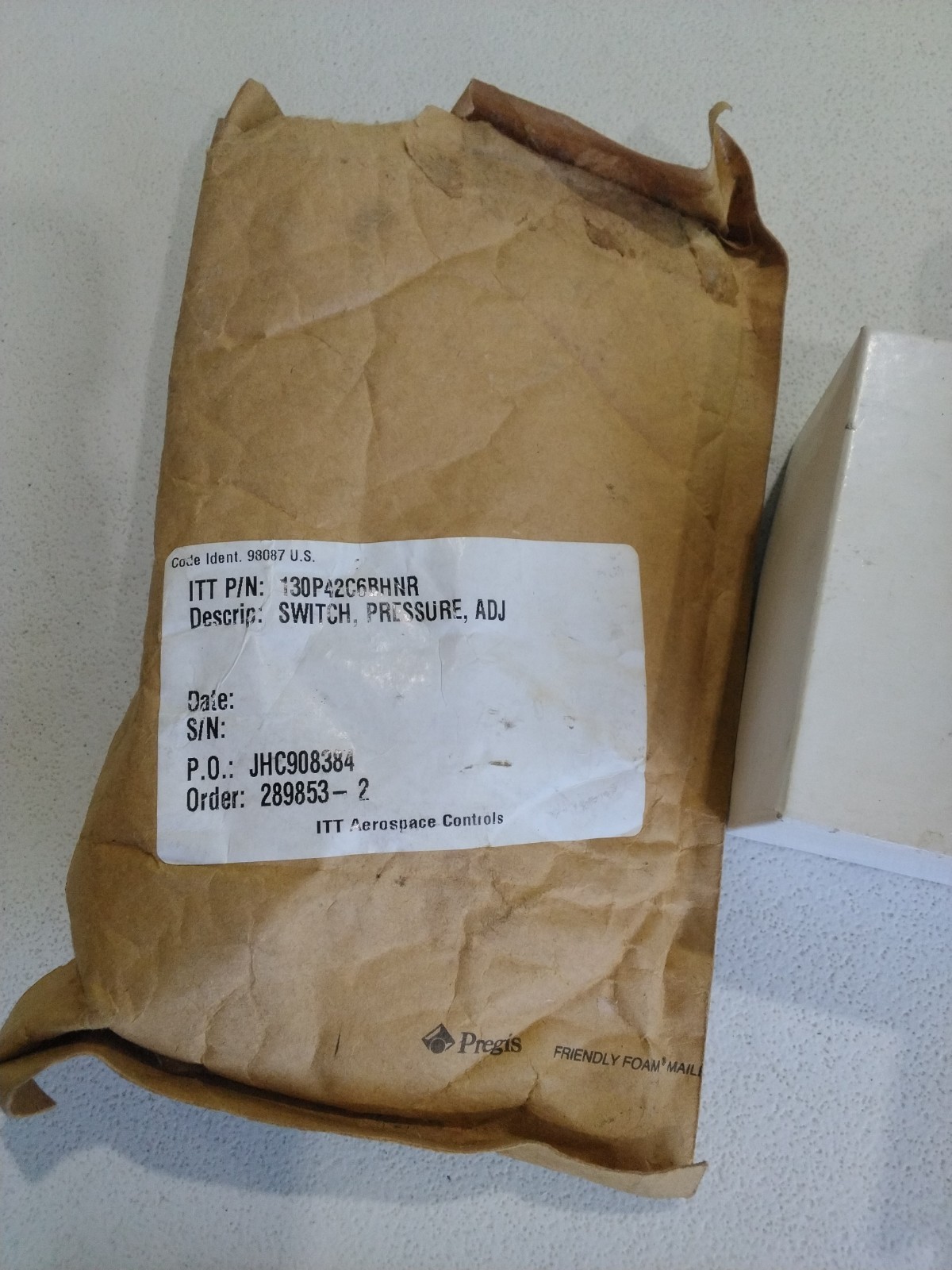 ITT Neo-Dyn Adjustable Pressure Switch 130p42c6bhnr 10 TO 30 PSIG nos 1qty