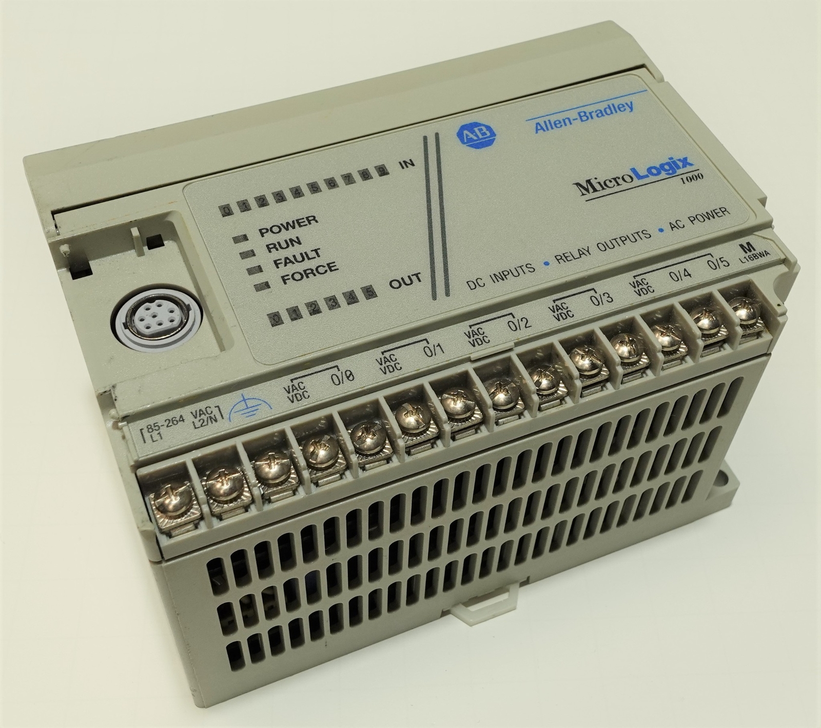 Allen Bradley 1761-L16BWA Ser:E FRN:1.0 MicroLogix 1000 PLC #4