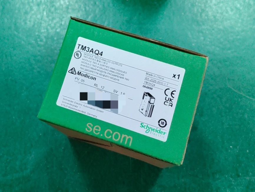 1PC New Schneider TM3AQ4 Modicon TM3 4 Analog Output Module 24VDC PLC