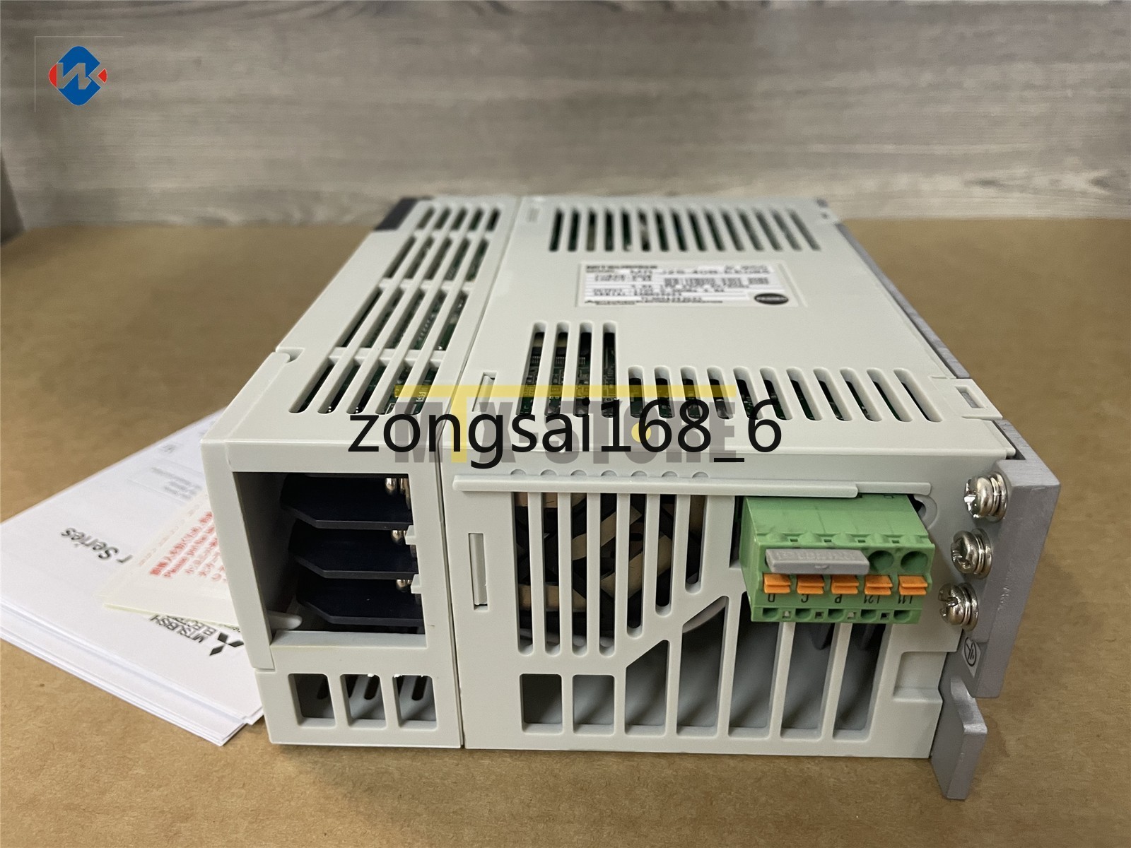 1pcs New In Box Mitsubishi servo motor MR-J2S-40B-EE085