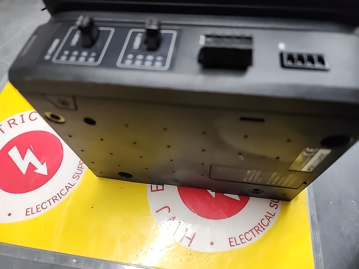 KEYENCE CORP CV-5002 & CA-DC21E (USED TESTED CLEANED)