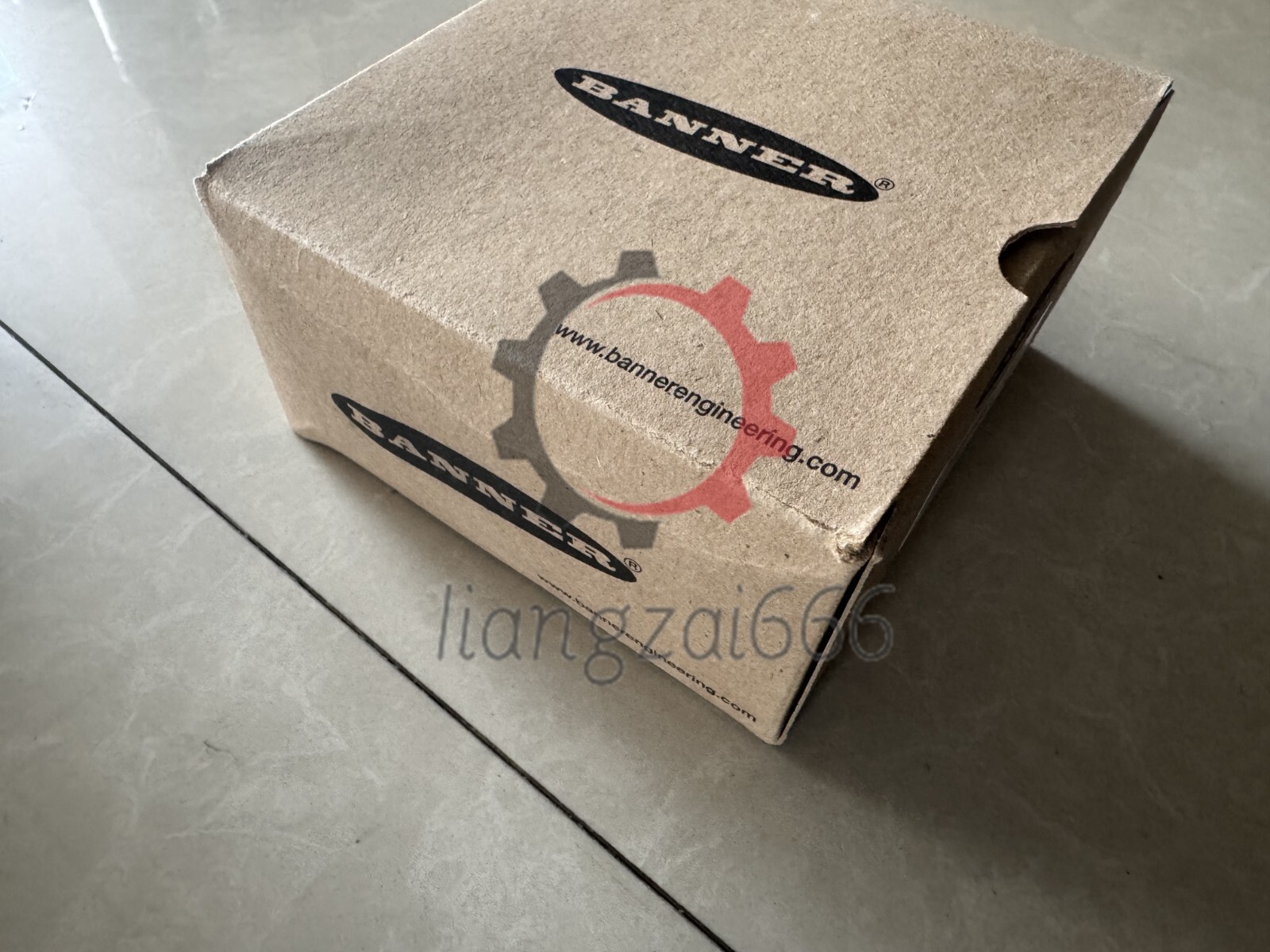 one STBVP6Q5 BANNER ENGINEERING STBVP6Q5 Brand New with in box