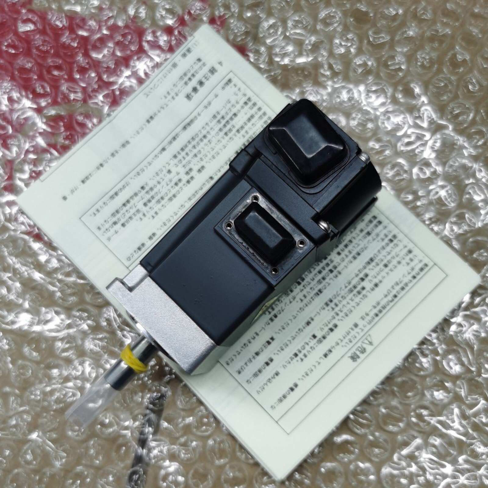 New Mitsubishi Servo Motor IN BOX HG-KR13J 100W Free Shipping