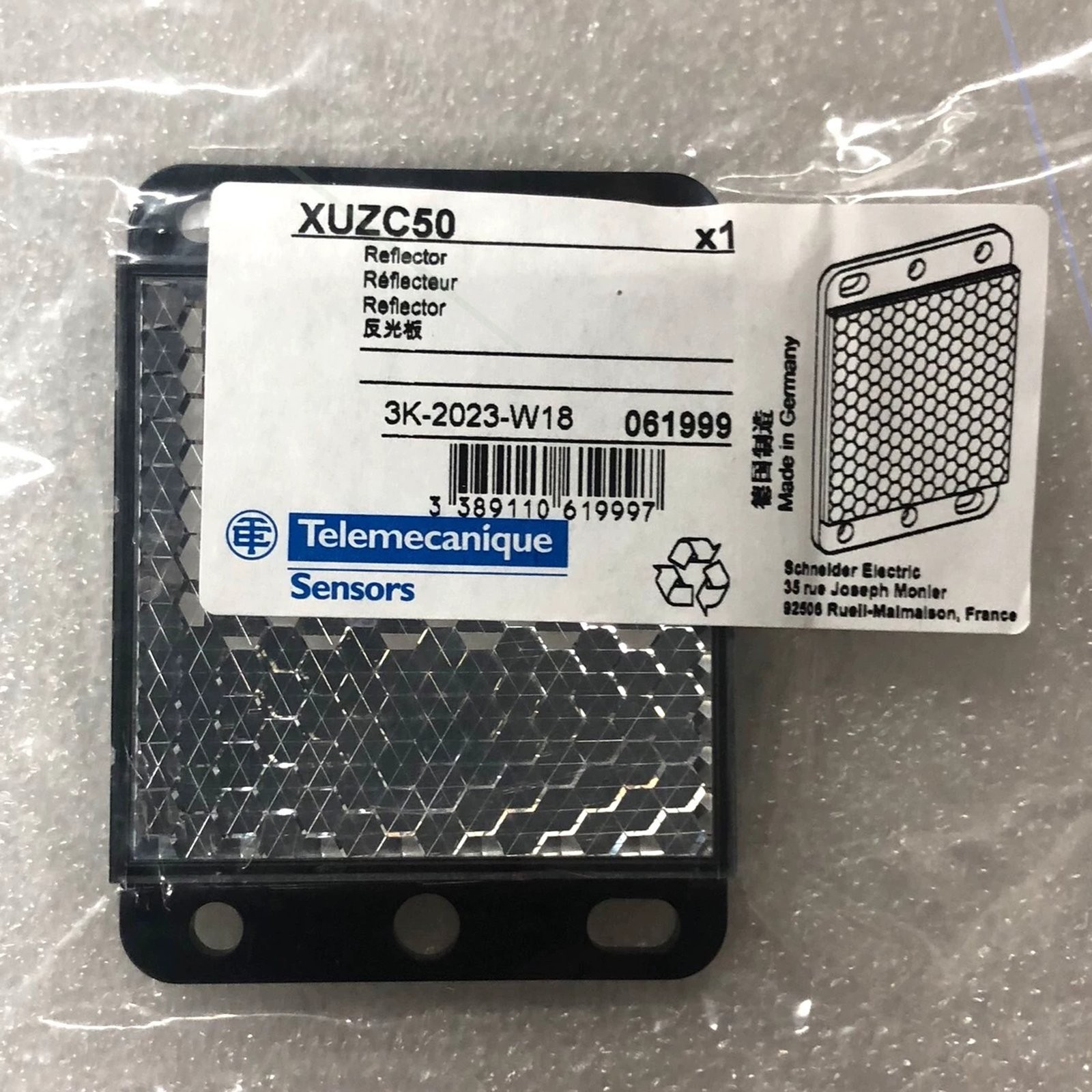 1piece NEW XUZC50 Schneider Telemecanique Reflector Free shipping