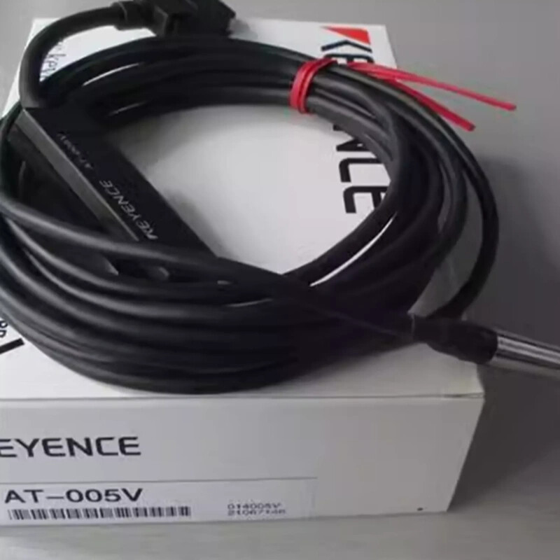 Keyence AT-005V displacement Sensors