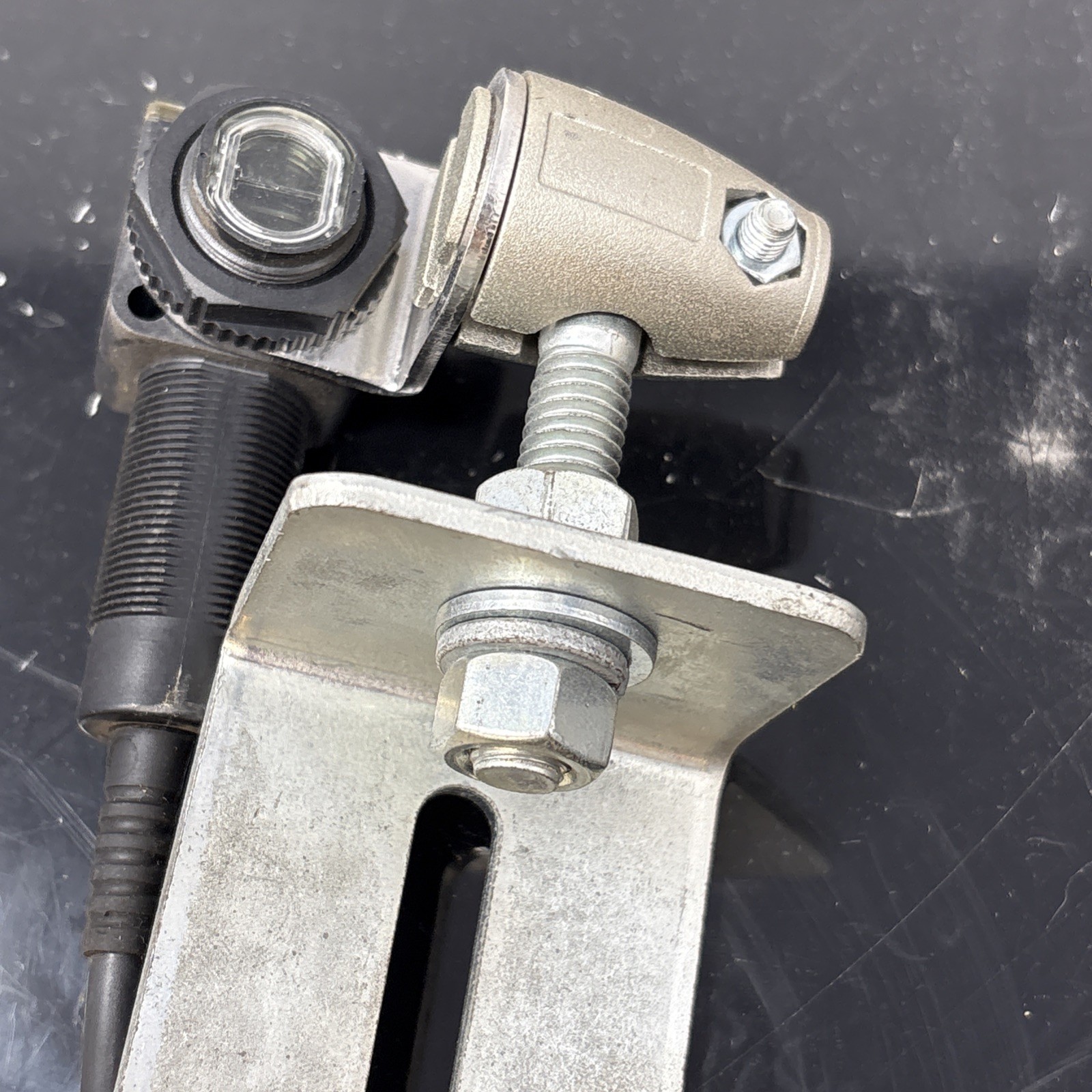 ALLEN BRADLEY 42EF-P2RJB-G4 SERIES B SENSOR (1)