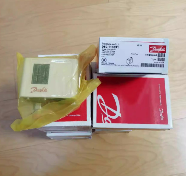 1PC In Box DANFOSS KP36 060-1108 060-110891 Pressure Control