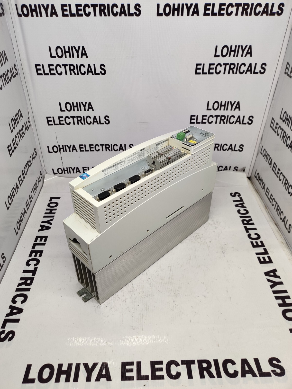 LENZE EVS9321-EP SERVO INVERTER ( USED CONDITION )
